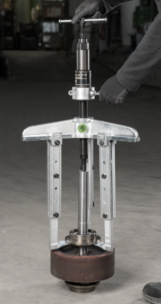 KUKKO 11-3-B Heavy-Duty 3-Jaw Hydraulic Puller – 650 mm Spread