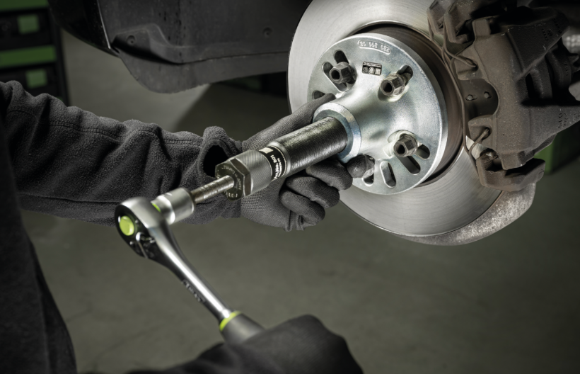 KUKKO 229-3 Hydraulic Wheel Hub Puller – 15 Ton Capacity